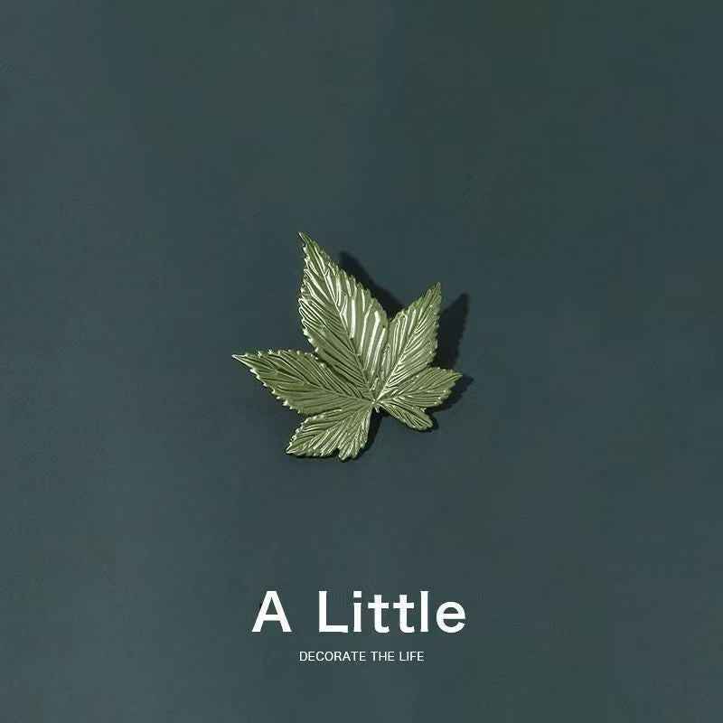 A Little Leaf Brooch | Retro-Fresh Fall Accessory