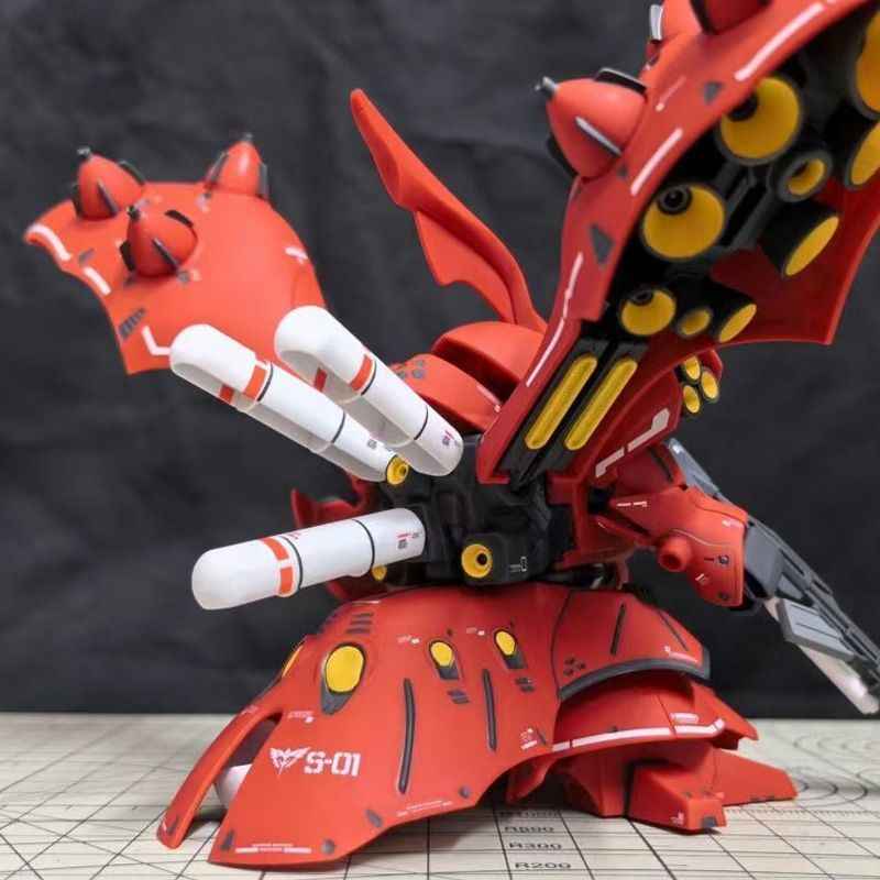 SDCS Nightingale: Char's Crimson Beauty! The Perfect Holiday DIY Model for Gundam Enthusiasts & Beginners Alike!