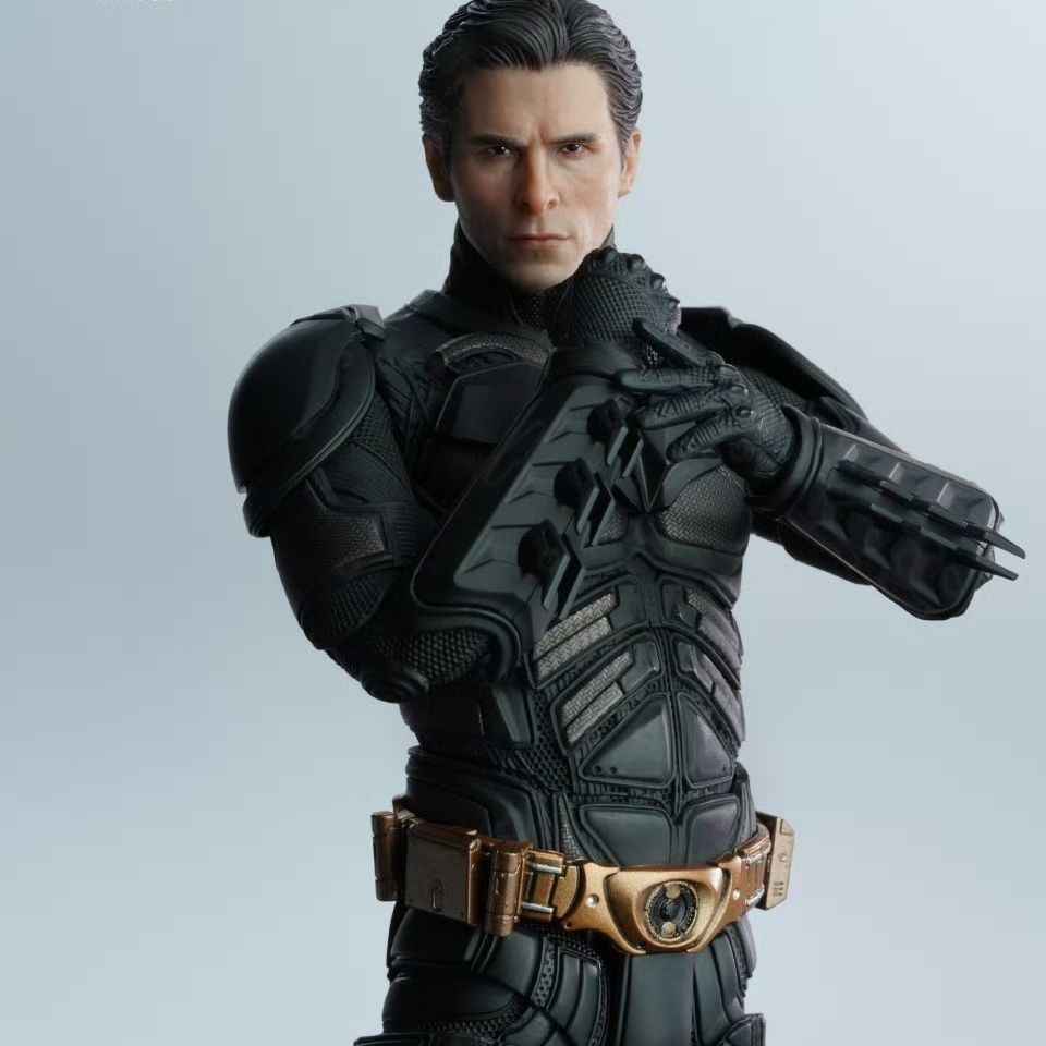 INART 1/12 TDKR Batman Deluxe: Hot Collectible!