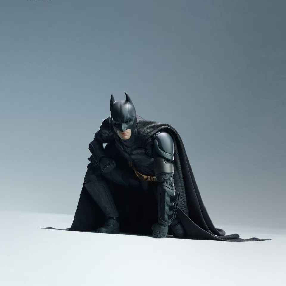 INART 1/12 TDKR Batman Deluxe: Hot Collectible!