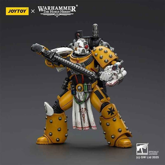 JOYTOY Warhammer 40K Imperial Fists Apothecary 1/18 Action Figure