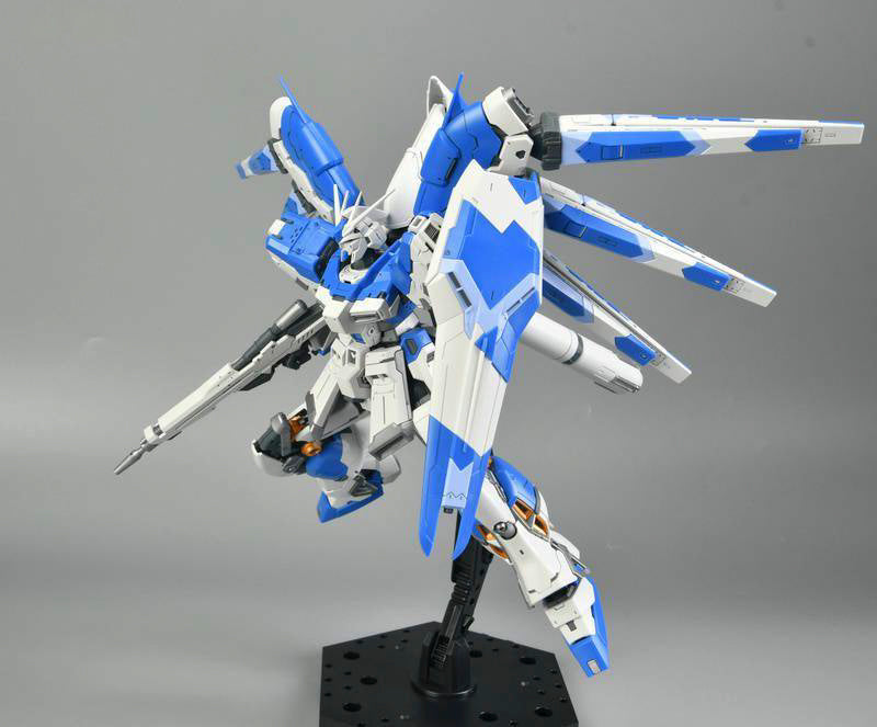 بانداي RG 1/144 RX-93-v2 مرحبا-νGUNDAN