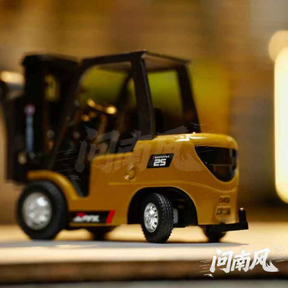 Desktop Mini Alloy Forklift - Precision Alloy Body Model for Collectors & Education