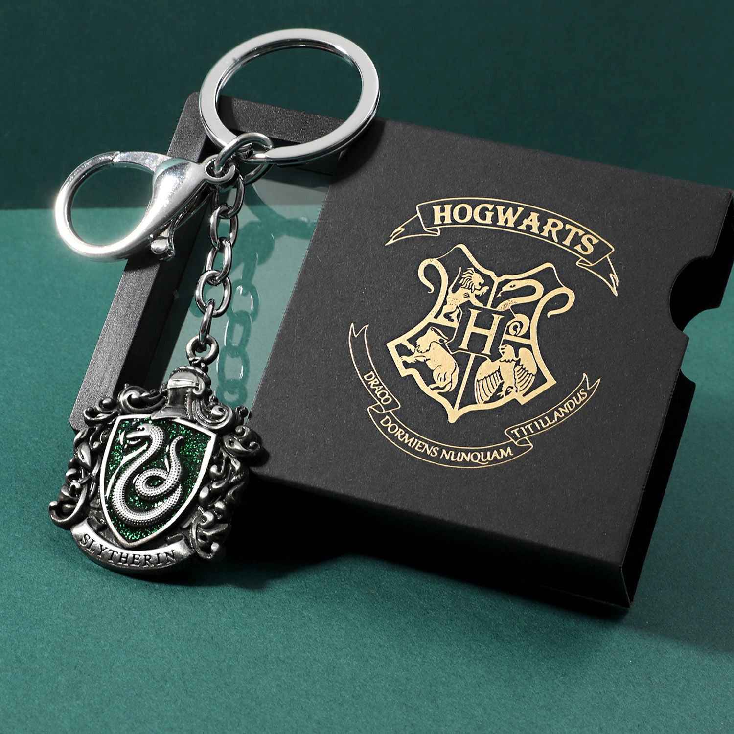 Harry Potter Hogwarts Crest Keychain Pin Set – House Pride!