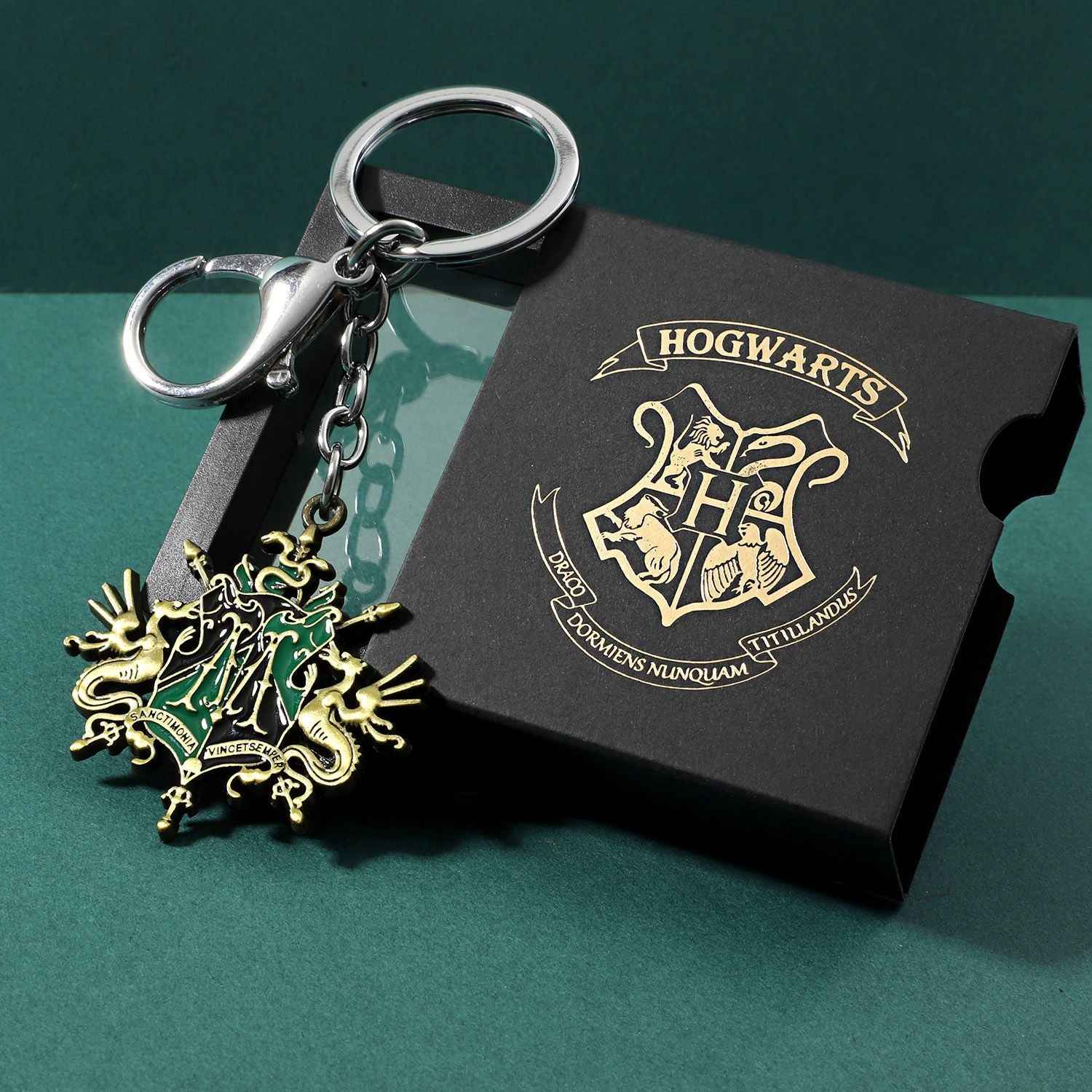 Harry Potter Hogwarts Crest Keychain Pin Set – House Pride!