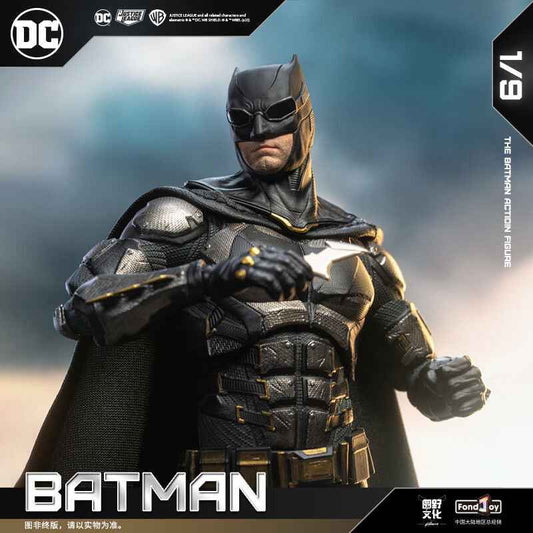 Tactical Batman 1/9 Figure – Pliable Articulated Toy
