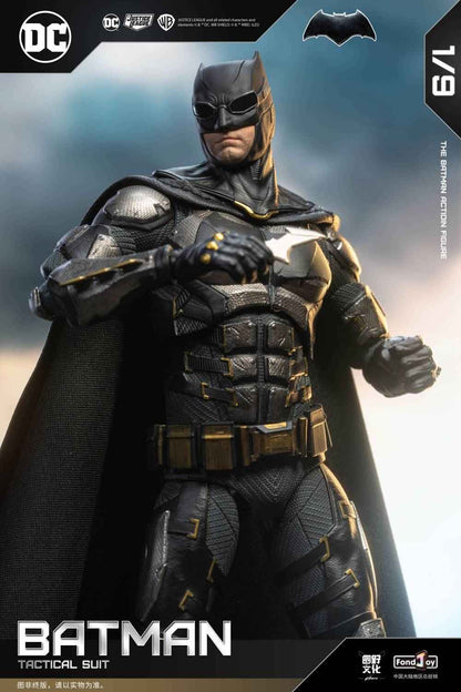 Tactical Batman 1/9 Figure – Pliable Articulated Toy